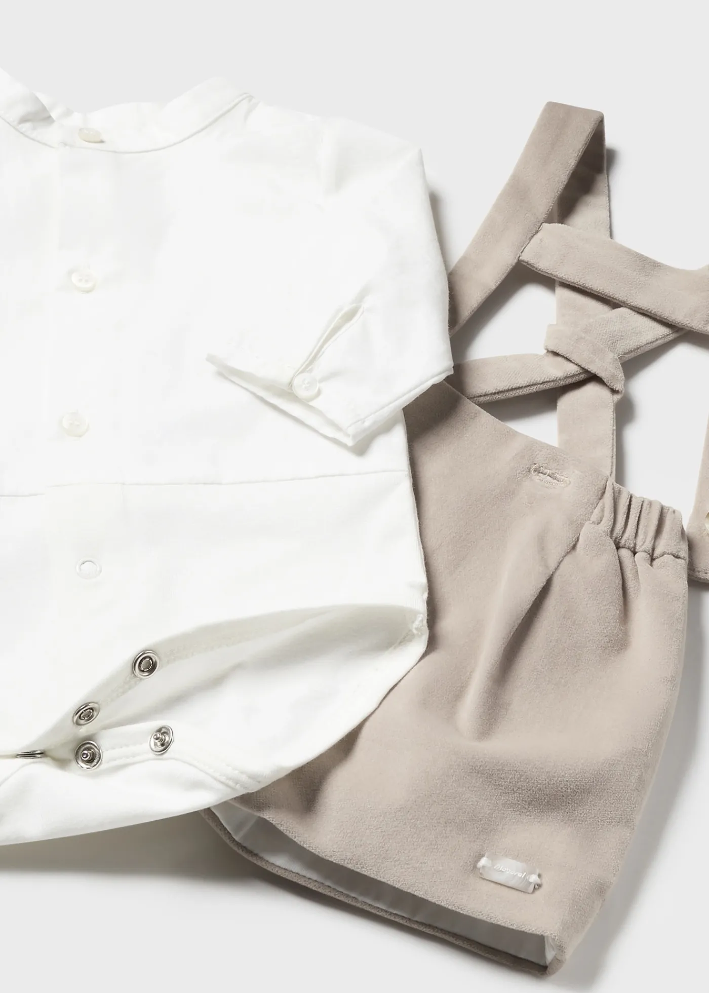 Shop Conjunto pantalón tirantes y body recién nacido Conjuntos