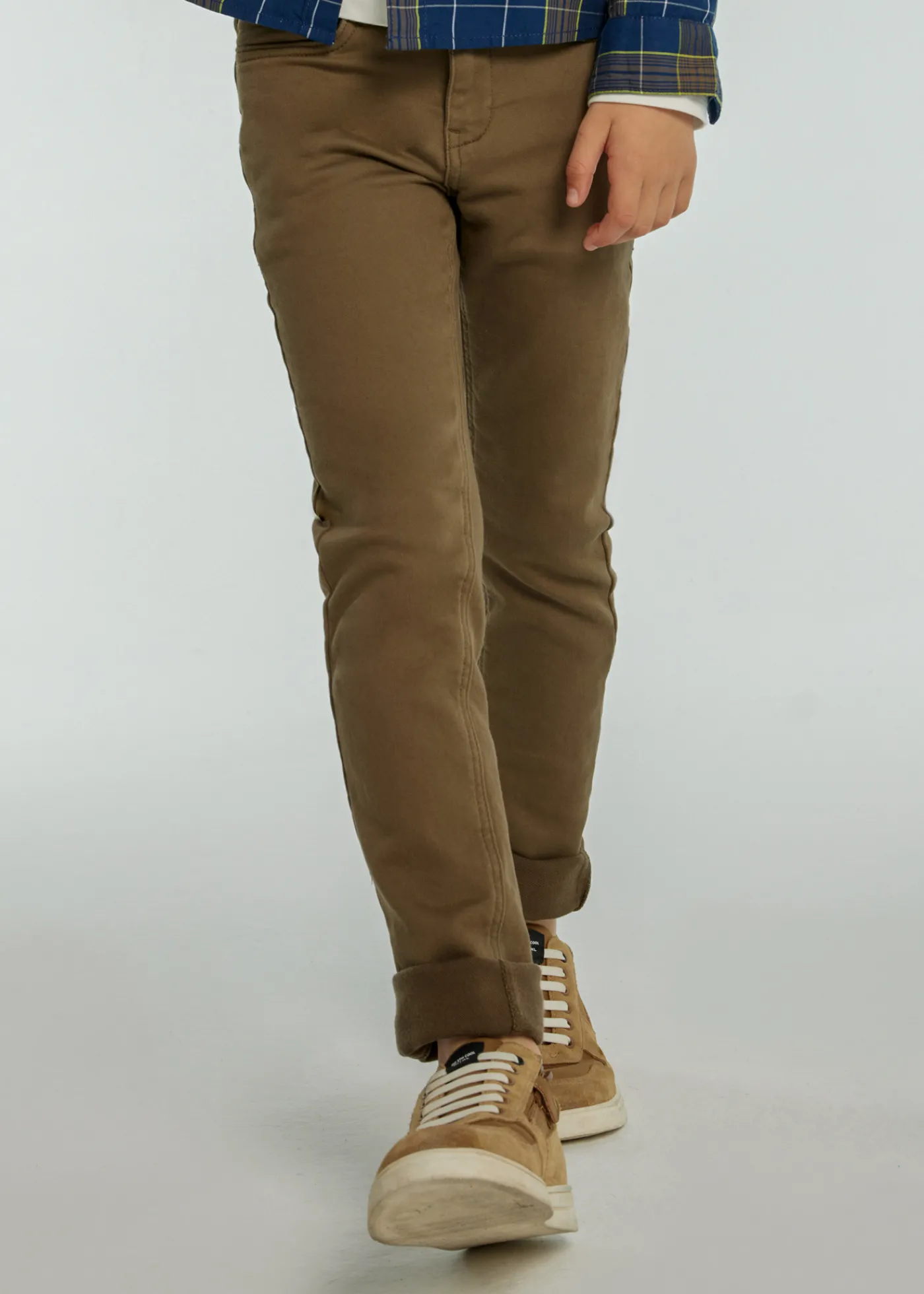 Sale Pantalón entallado chico Pantalones